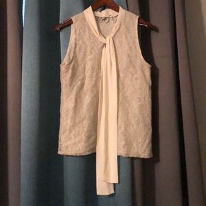 Limited Lace pussy bow sleeveless top